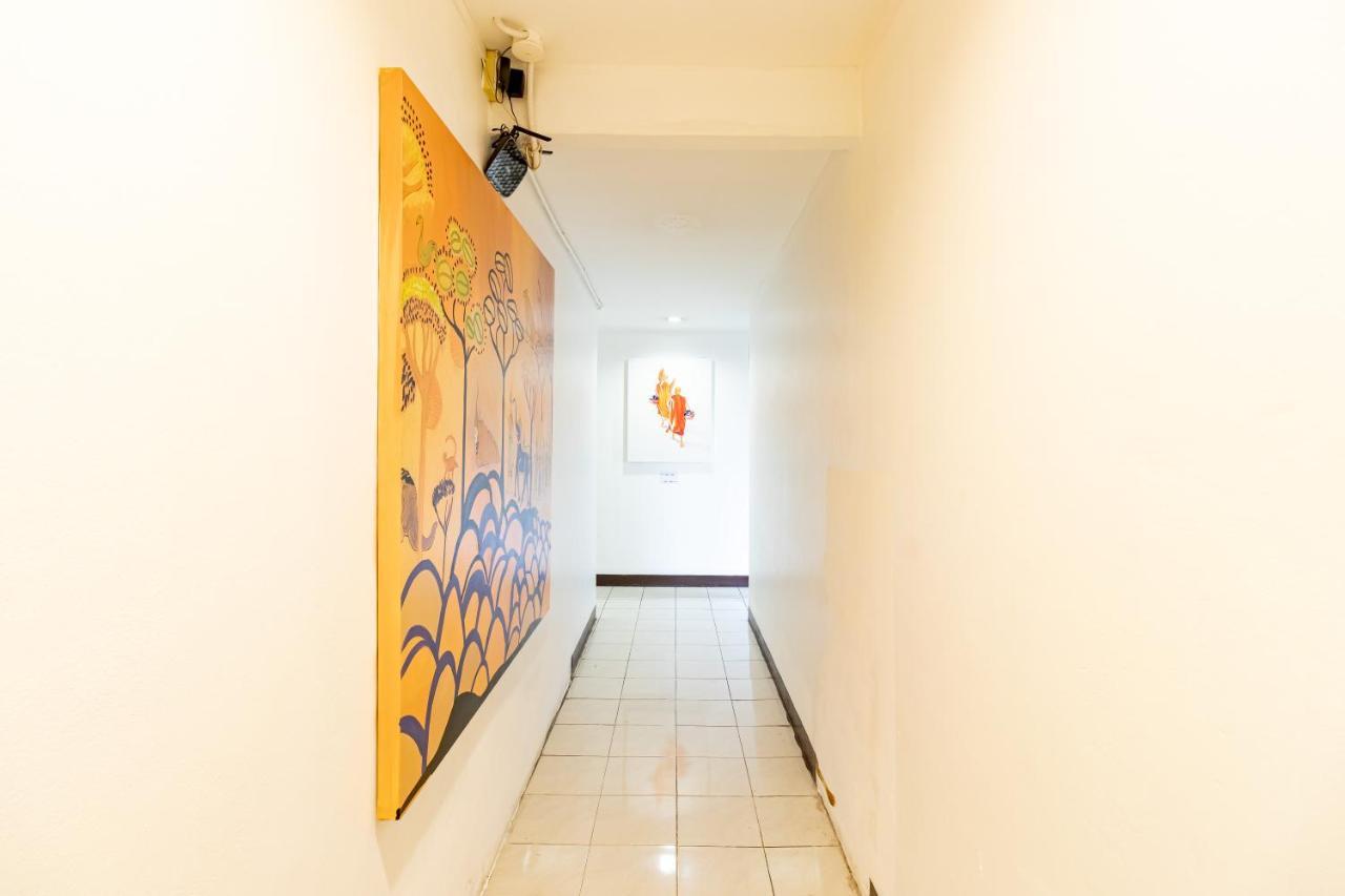 Yadoya @ Thonglor Hotel Banguecoque Exterior foto